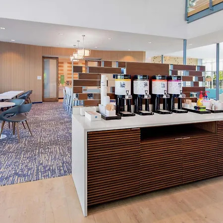 Hampton Inn & Suites San Diego Airport Liberty Station-3